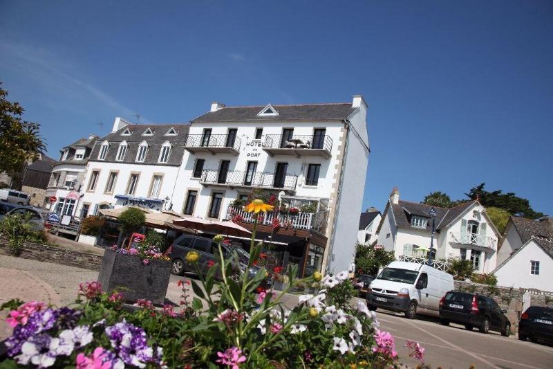 Hotel Du Port Locquirec Buitenkant foto