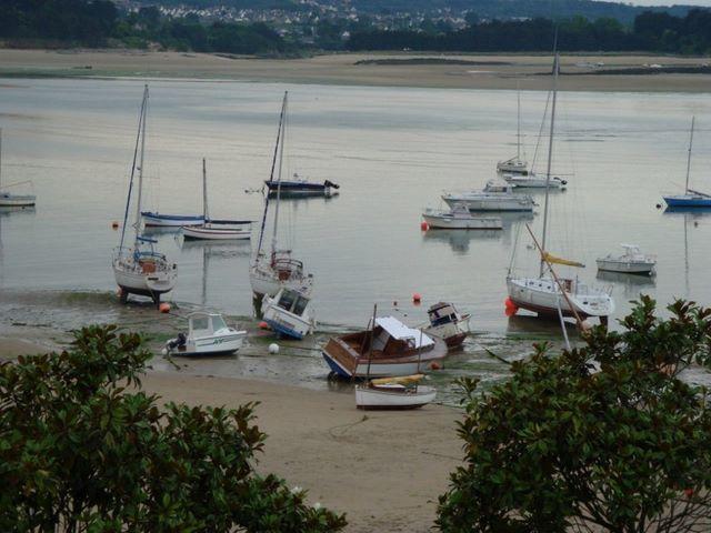 Hotel Du Port Locquirec Buitenkant foto